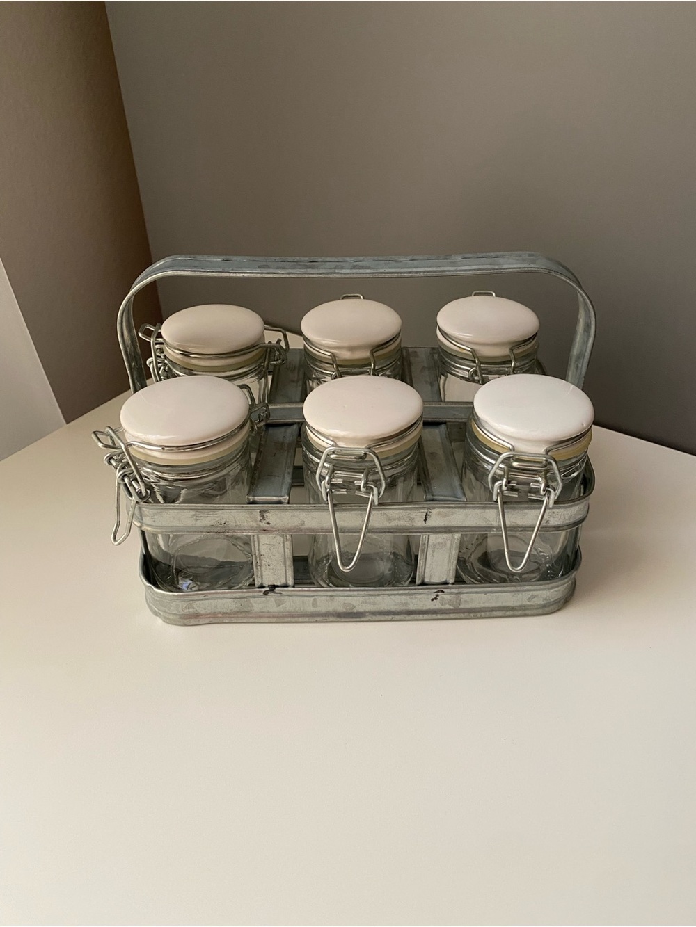 CRATE WITH SMALL SPICE JARS VINTAGE